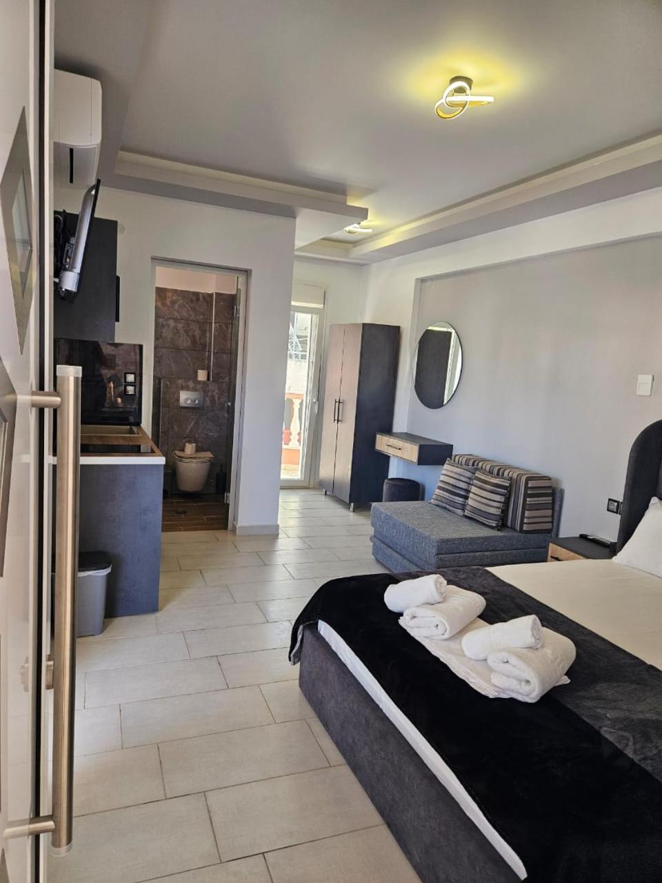 Petros House Aparthotel Sarti Exterior photo